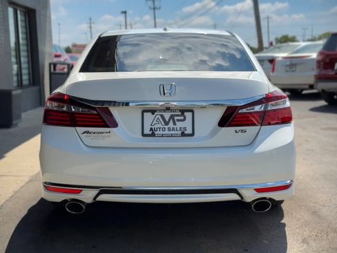 Used 2017 Honda Accord EX-L image 3