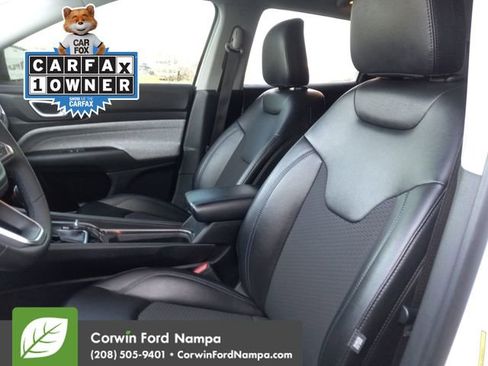 Used 2022 Jeep Compass Latitude image 24