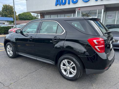 Used 2017 Chevrolet Equinox LS FWD image 12