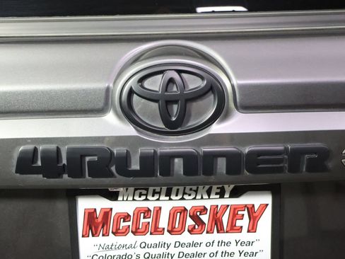 Used 2020 Toyota 4Runner SR5 Premium w/ Moonroof Package AWD/4WD image 8