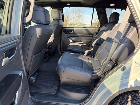 Used 2024 Toyota Sequoia Platinum image 15