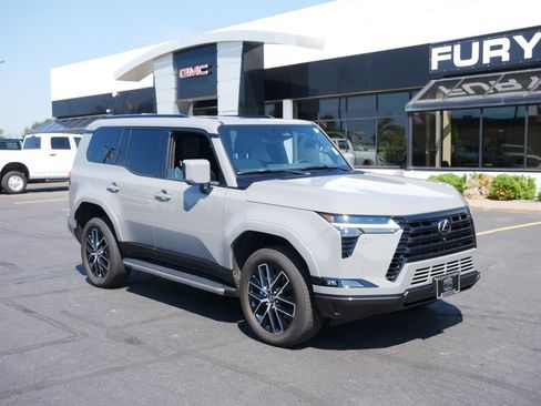 Used 2024 Lexus GX 550 w/ Cold Area Package AWD/4WD image 2