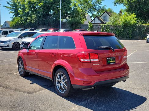 Used 2017 Dodge Journey GT w/ Driver Convenience Group FWD image 3