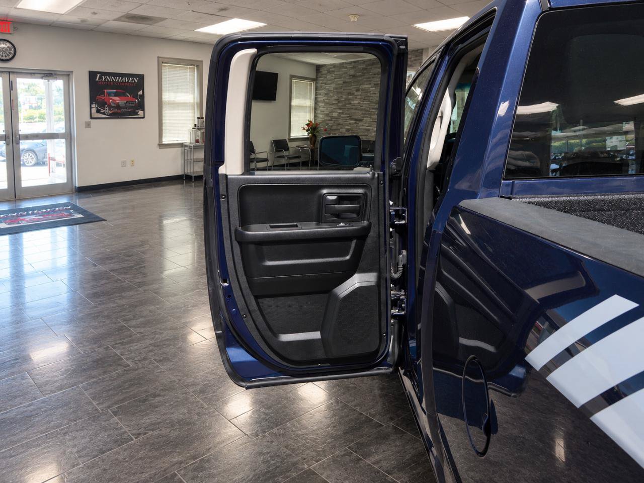 Used 2017 RAM 1500 Tradesman w/ Popular Equipment Group RWD image 11