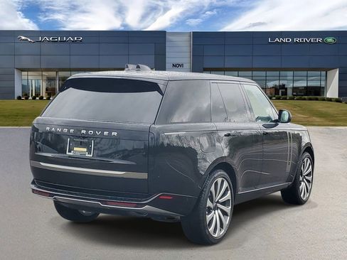 New 2026 Land Rover Range Rover SE AWD/4WD image 3