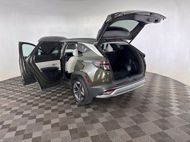 Used 2025 Hyundai Tucson SEL FWD image 21
