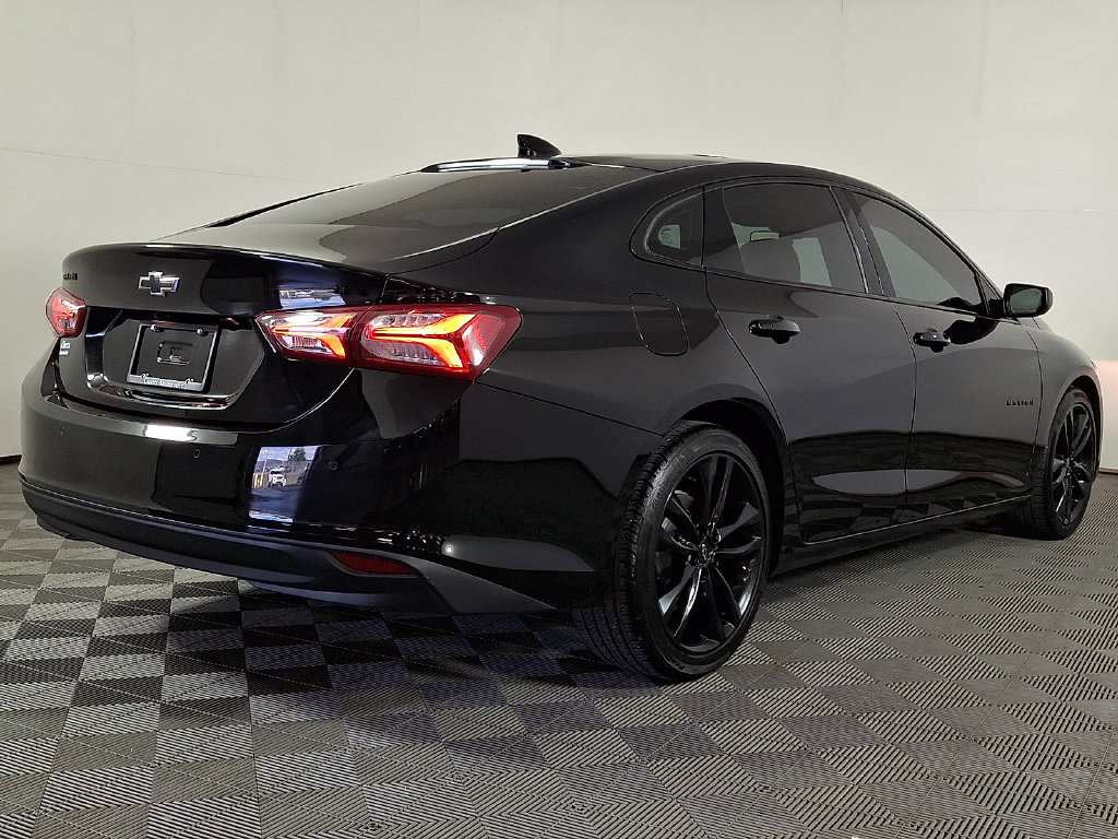 Used 2021 Chevrolet Malibu LT FWD image 9