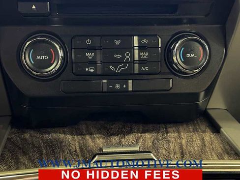 Used 2017 Ford F250 Lariat w/ Chrome Package image 40