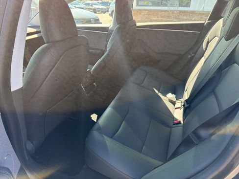 Used 2024 Tesla Model 3 Standard Range RWD image 4
