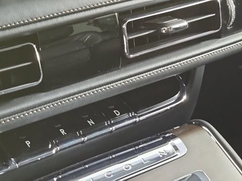 Used 2025 Lincoln Aviator Reserve w/ Equipment Group 201A image 22