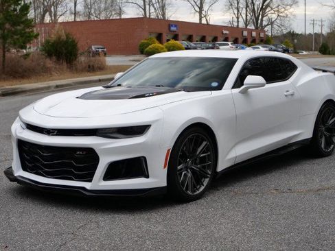 Used 2021 Chevrolet Camaro ZL1 image 6