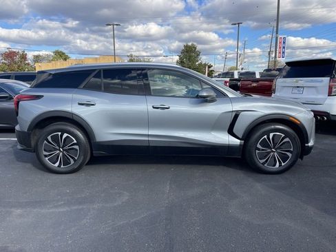 Used 2024 Chevrolet Blazer EV LT image 6