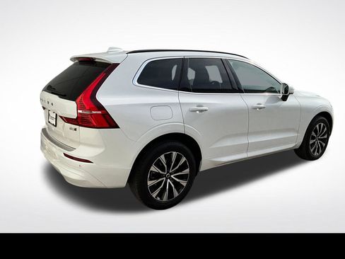 Certified 2023 Volvo XC60 B5 Core w/ Climate Package AWD/4WD image 19