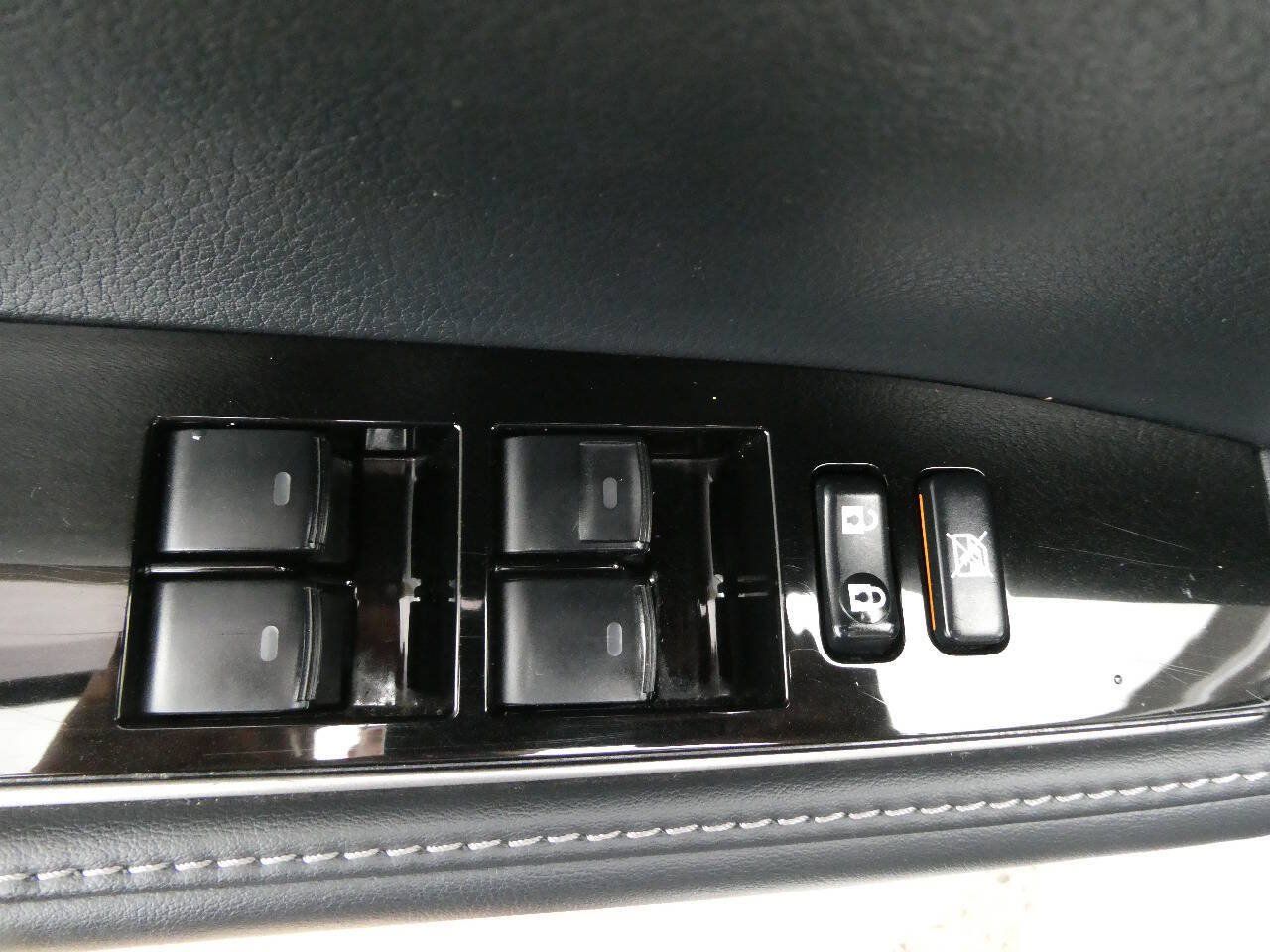Used 2016 Lexus ES 350 w/ Premium Package w/Wood Trim FWD image 25