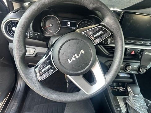 Used 2024 Kia Forte LXS w/ LXS Technology Package FWD image 10