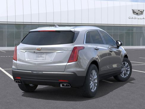 New 2025 Cadillac XT5 Luxury image 4