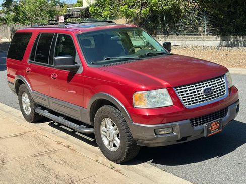 Used 2004 Ford Expedition XLT RWD image 9