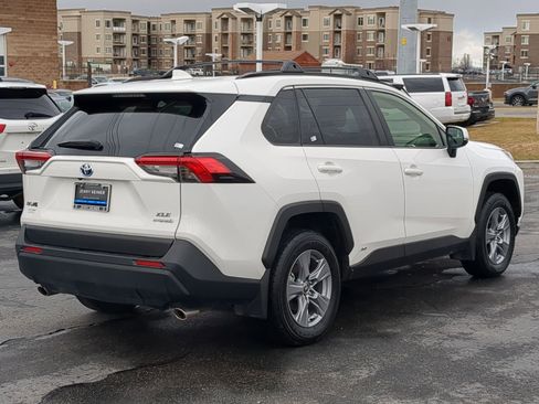 Used 2023 Toyota RAV4 XLE image 6