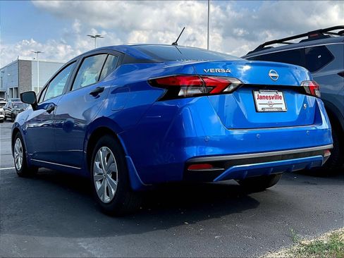 Certified 2024 Nissan Versa S w/ Trunk Package FWD image 3
