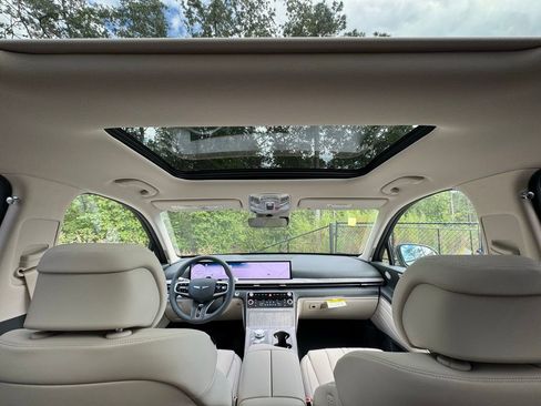 New 2026 Genesis GV80 2.5T Select image 3