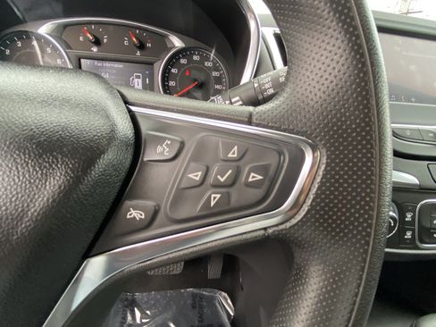 Used 2023 Chevrolet Equinox LT FWD image 26