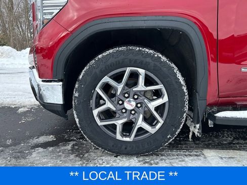 Used 2022 GMC Sierra 1500 SLT w/ SLT Convenience Package image 11