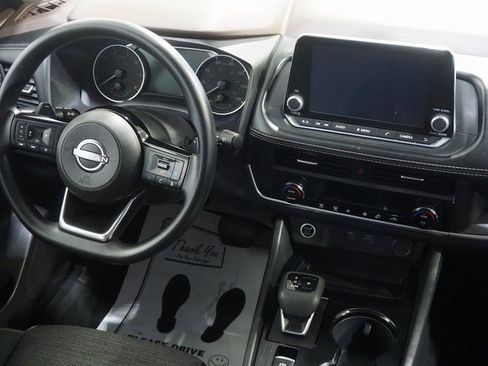 Used 2023 Nissan Rogue SV FWD image 28