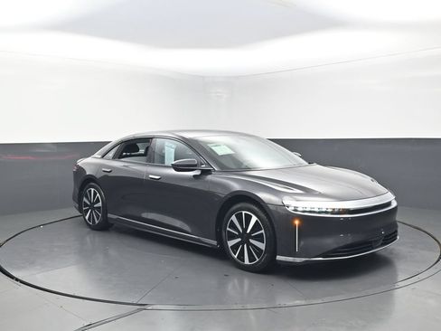 Used 2024 Lucid Air Pure RWD image 36
