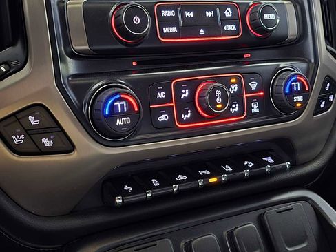 Used 2015 GMC Sierra 3500 Denali w/ Duramax Plus Package image 32