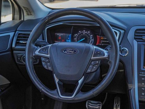 Used 2014 Ford Fusion Titanium image 26