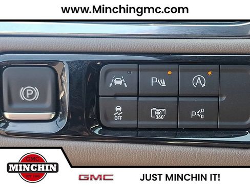 Certified 2026 GMC Yukon XL Denali AWD/4WD image 25