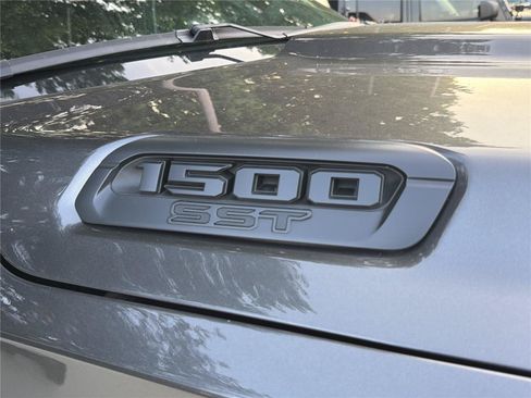 Used 2025 RAM 1500 Big Horn AWD/4WD image 5
