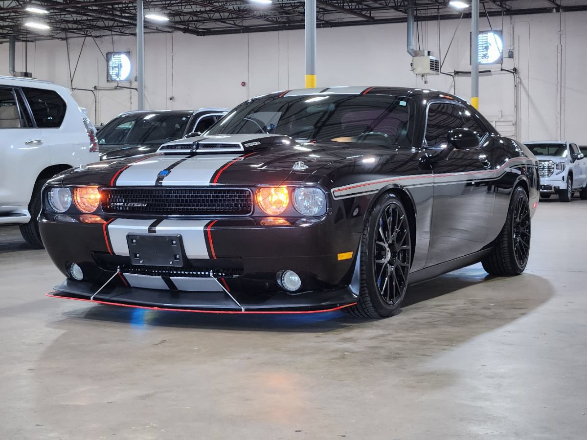 Used 2010 Dodge Challenger R/T w/ Mopar 10 Pkg RWD image 5