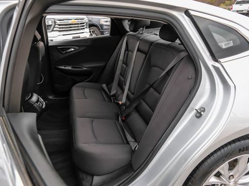 Used 2020 Chevrolet Malibu LT image 42