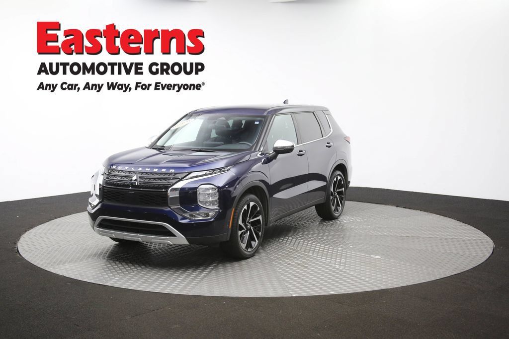 Used 2023 Mitsubishi Outlander SE AWD/4WD image 57