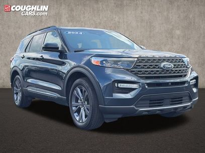 Used 2024 Ford Explorer XLT w/ Equipment Group 202A