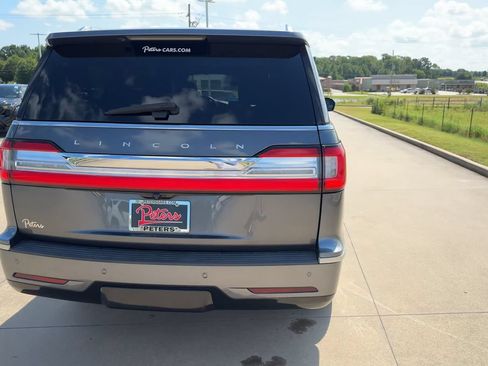 Used 2021 Lincoln Navigator L Reserve AWD/4WD image 8