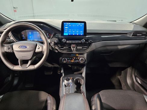 Used 2024 Ford Escape ST-Line image 10