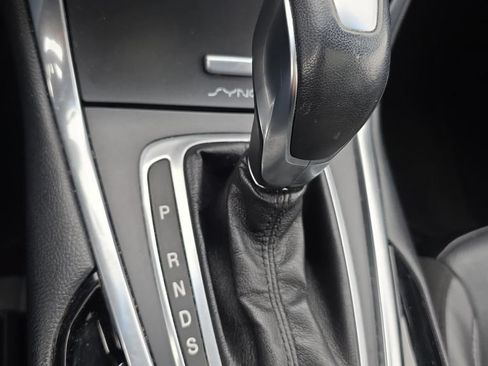 Used 2017 Ford Edge Titanium w/ Equipment Group 301A FWD image 33