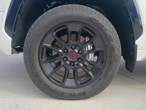 Used 2025 Toyota Tundra Platinum w/ TRD Off-Road Package image 18