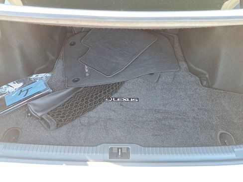 Used 2022 Lexus IS 350 F Sport image 6