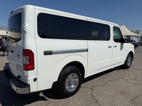 Used 2015 Nissan NV 3500 SV w/ Technology Package RWD image 6