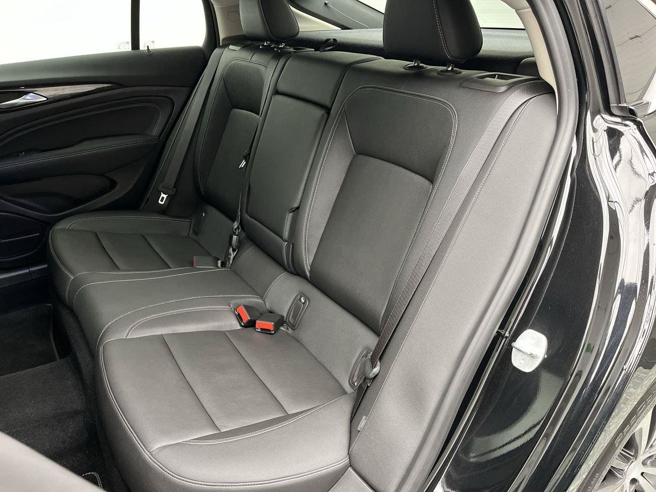 Certified 2020 Buick Regal Essence FWD image 12