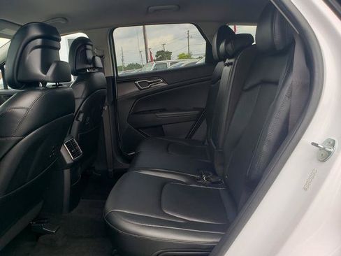 Certified 2024 Kia Sportage EX AWD/4WD image 13