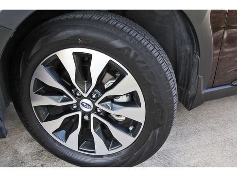 Certified 2025 Subaru Outback Touring AWD/4WD image 29