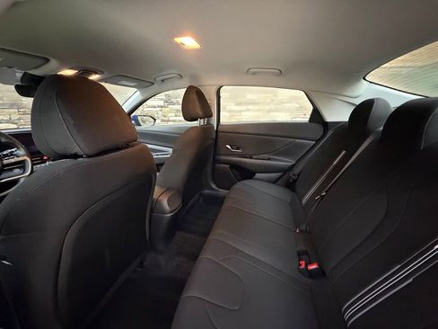 Certified 2023 Hyundai Elantra SEL w/ Convenience Package image 25