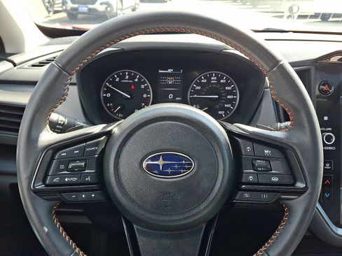 Used 2024 Subaru Crosstrek 2.5i Limited AWD/4WD image 40