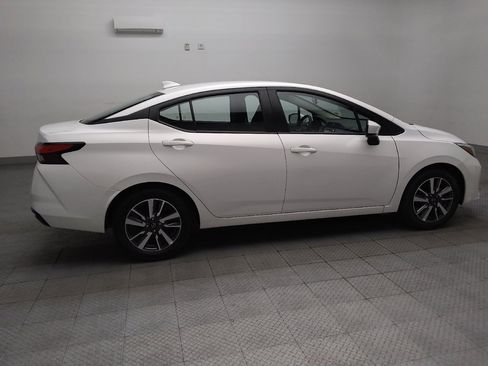 Used 2025 Nissan Versa SV FWD image 10