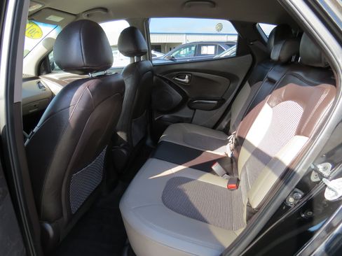 Used 2013 Hyundai Tucson GLS FWD image 12