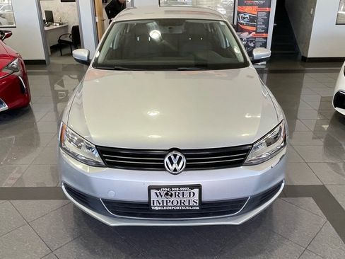 Used 2013 Volkswagen Jetta SE image 9